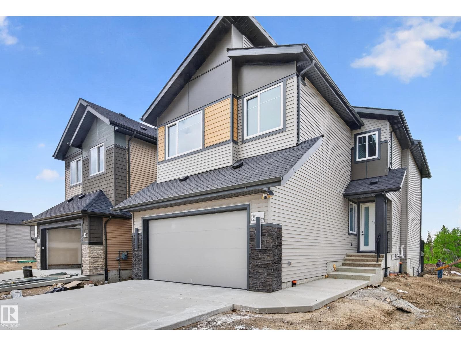 431 172 AV NW