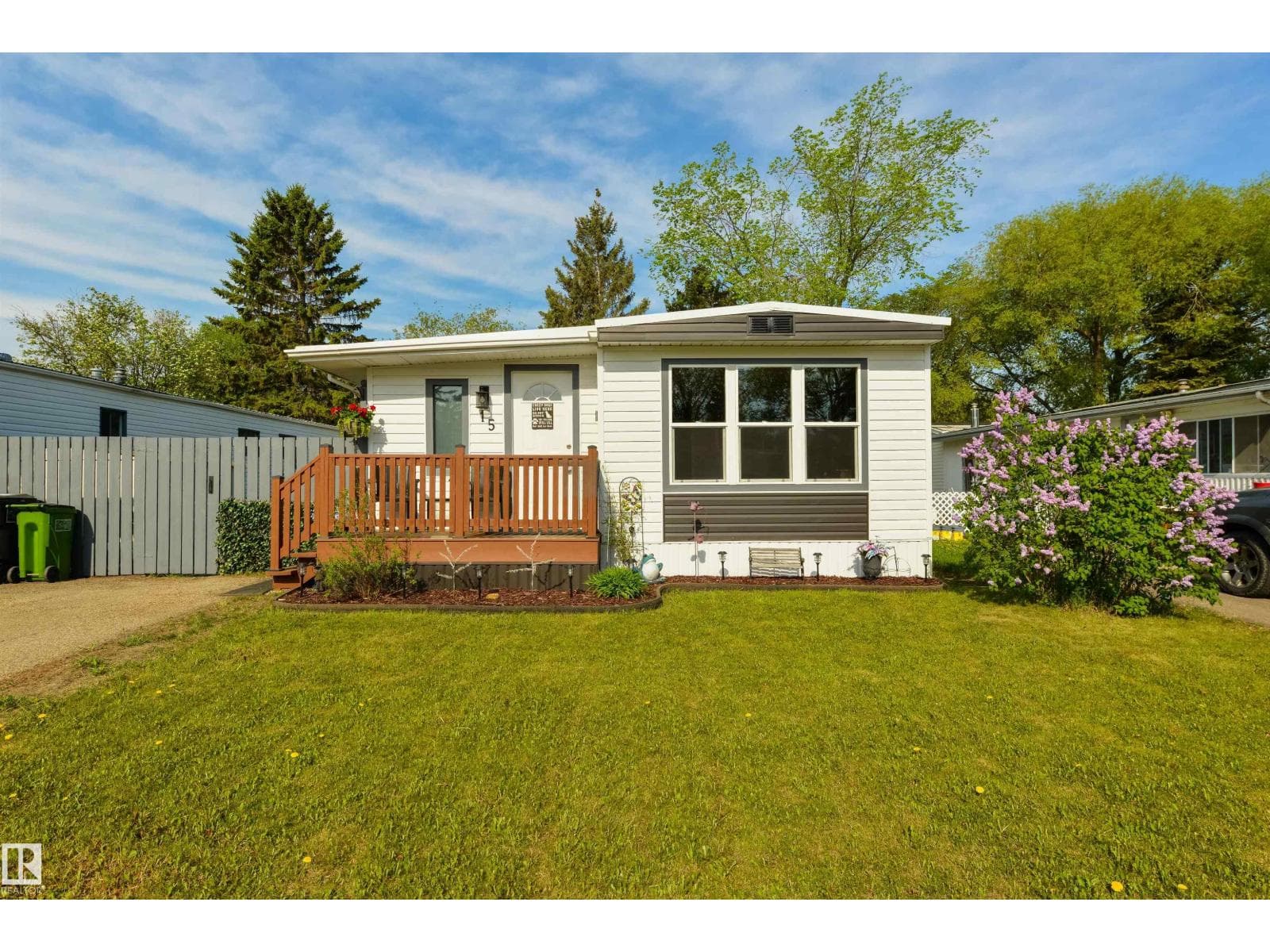 15 Post RD NW