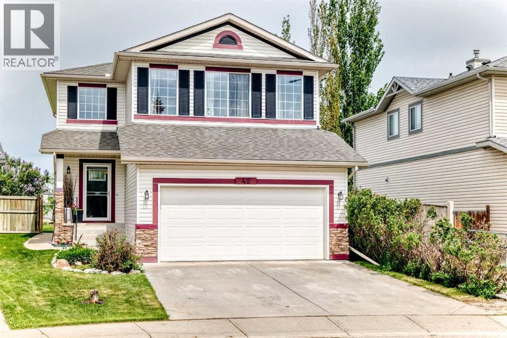 42 Chapalina Park Crescent SE
