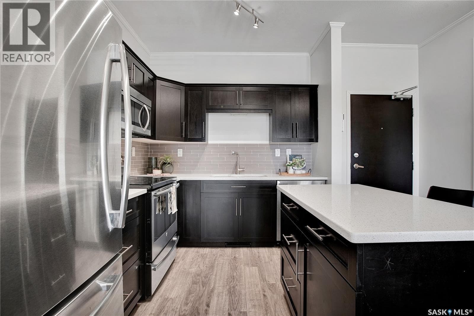 106 545 Hassard CLOSE — photo 4