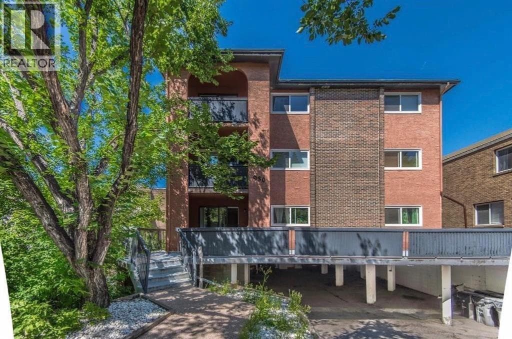 4, 930 Royal Avenue SW — photo 4