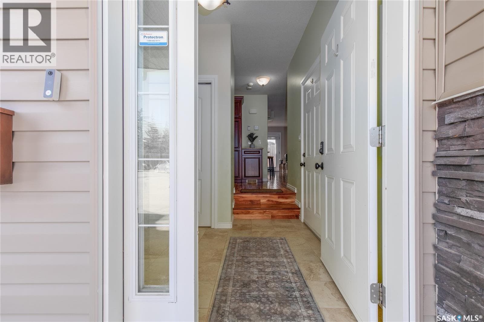 B4 33 Wood Lily DRIVE — photo 4