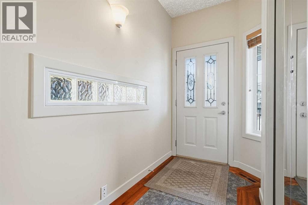 37 Prominence Park SW — photo 4