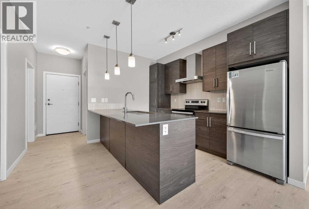 407, 122 Mahogany Centre SE — photo 4