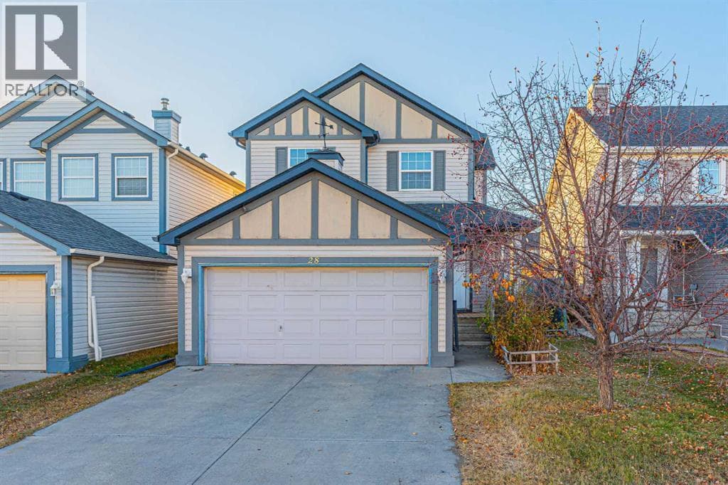 28 Martha's Meadow Place NE