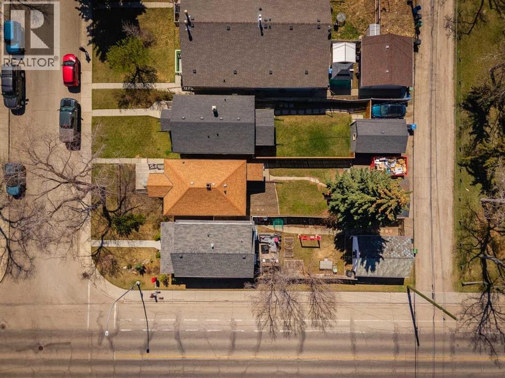 2803 26A Street SW — photo 3