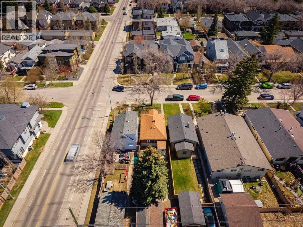 2803 26A Street SW — photo 4