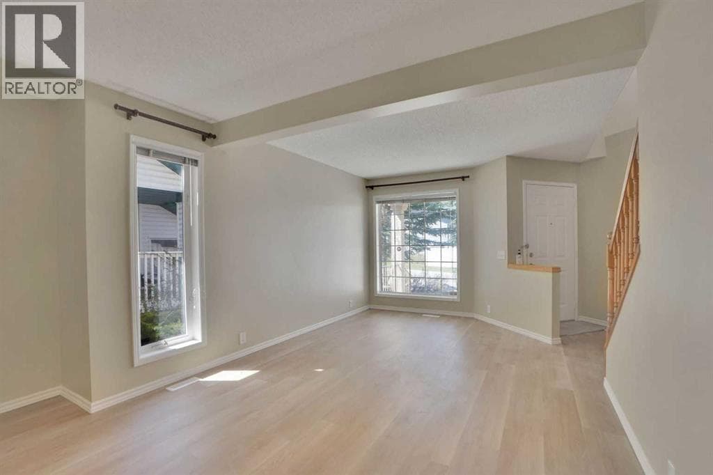 6 Somerset Close SW — photo 4
