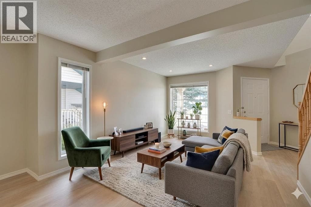 6 Somerset Close SW — photo 3