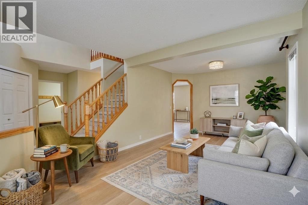6 Somerset Close SW — photo 5