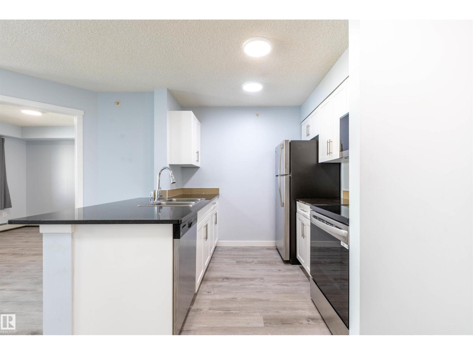 #403 25 ELEMENT DR — photo 5