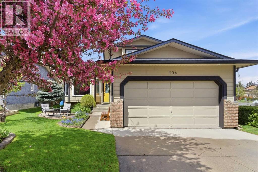 204 Sunrise Circle SE — photo 2
