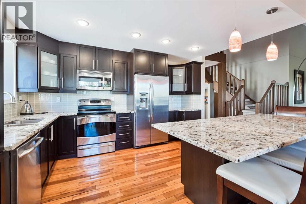 44 Coach Manor Rise SW — photo 4
