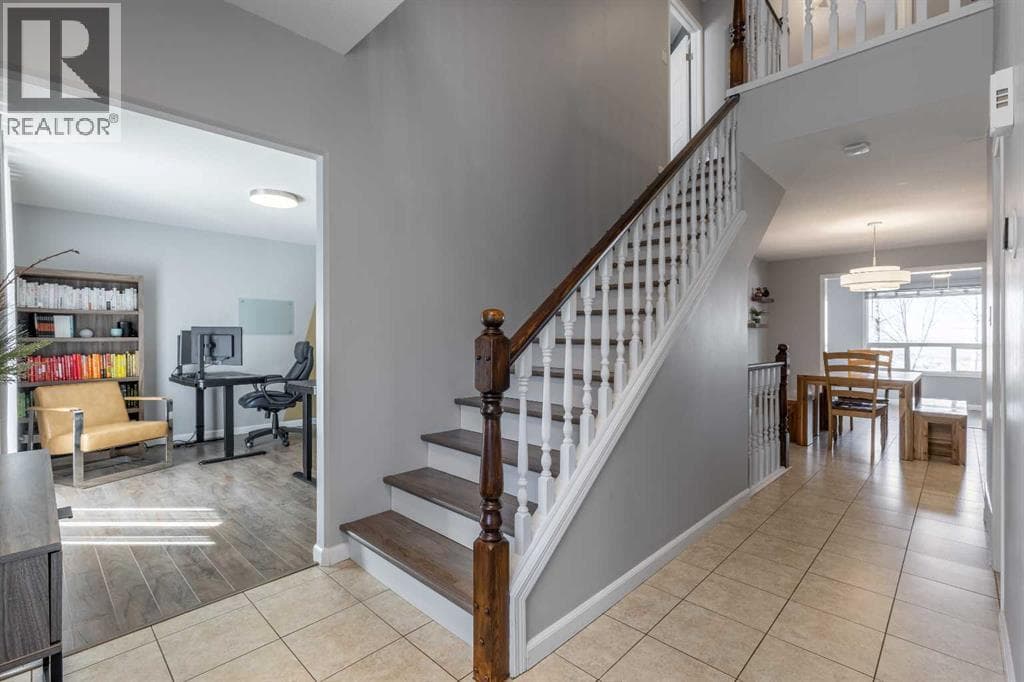338 Deer Run Place W — photo 5
