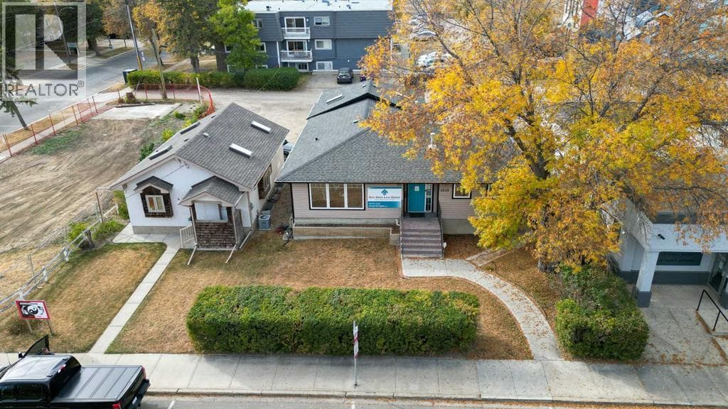 4610 48 Avenue — photo 3