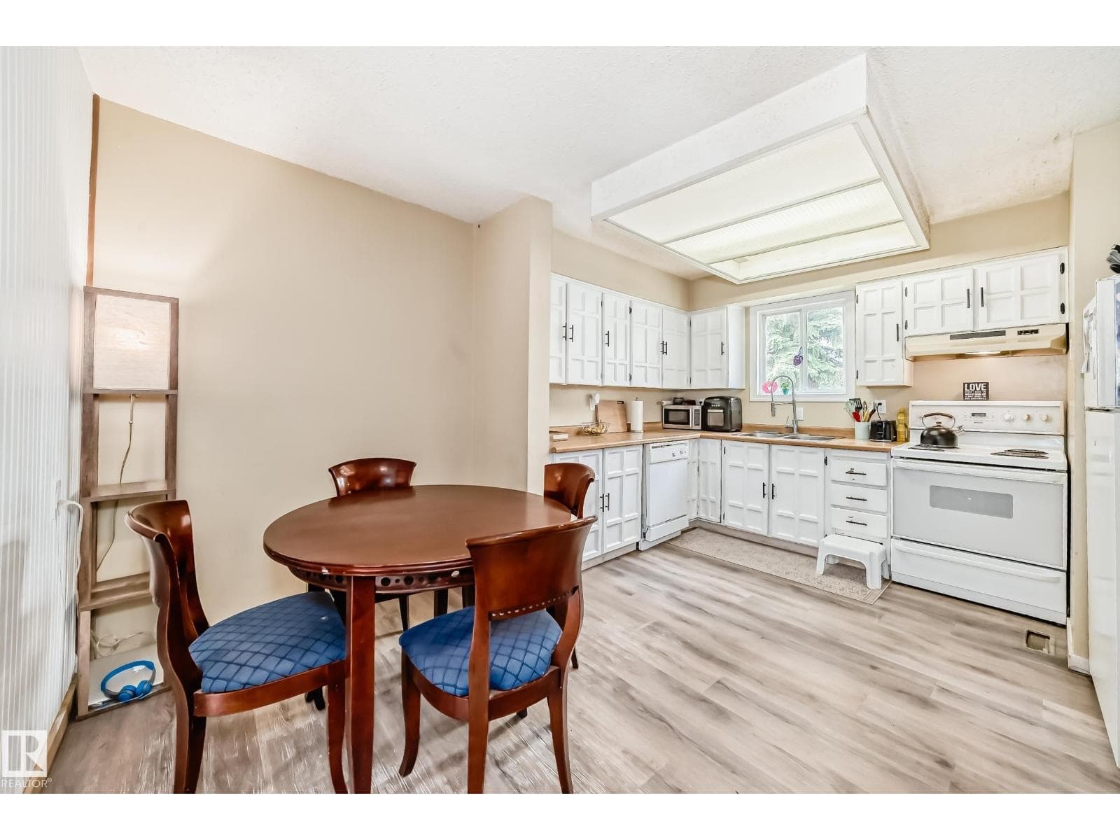 9323 Morinville DR — photo 5