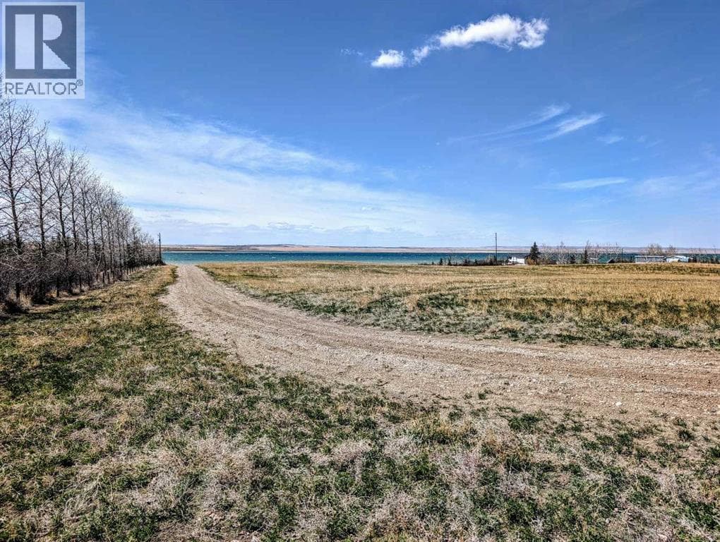 214 RANGE Road — photo 3