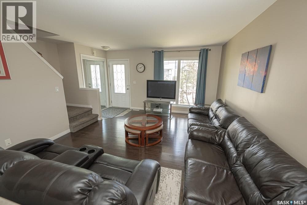 363 Levalley COVE — photo 3