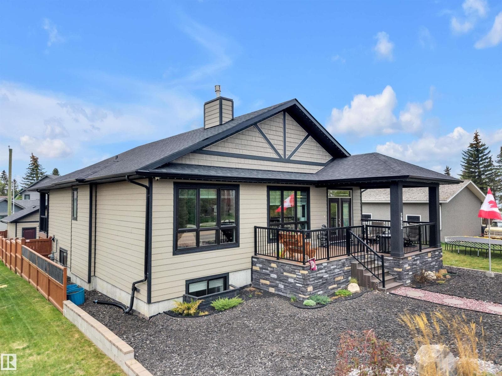 5052 Lakeshore DR — photo 5