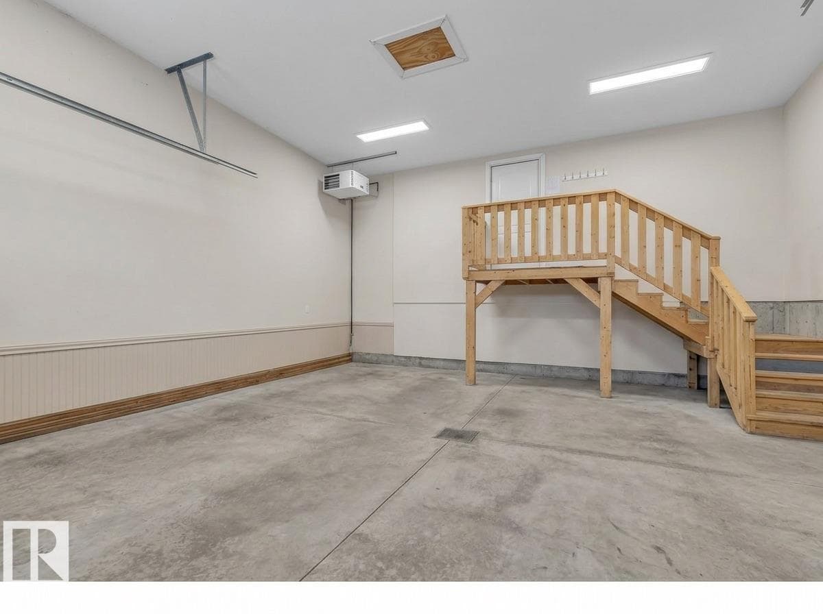 5052 Lakeshore DR — photo 3