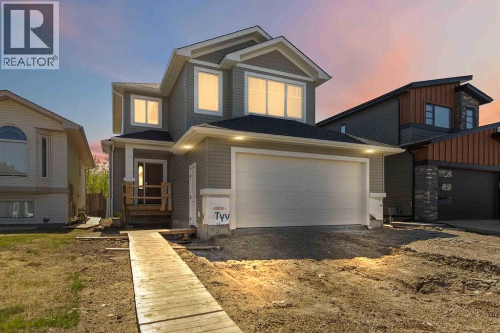 241 WARREN Way — photo 2