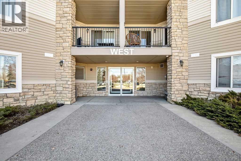 1212, 2395 Eversyde Avenue SW — photo 3
