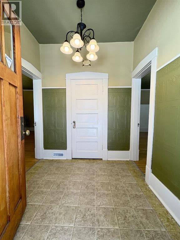 1407 4 Avenue S — photo 4