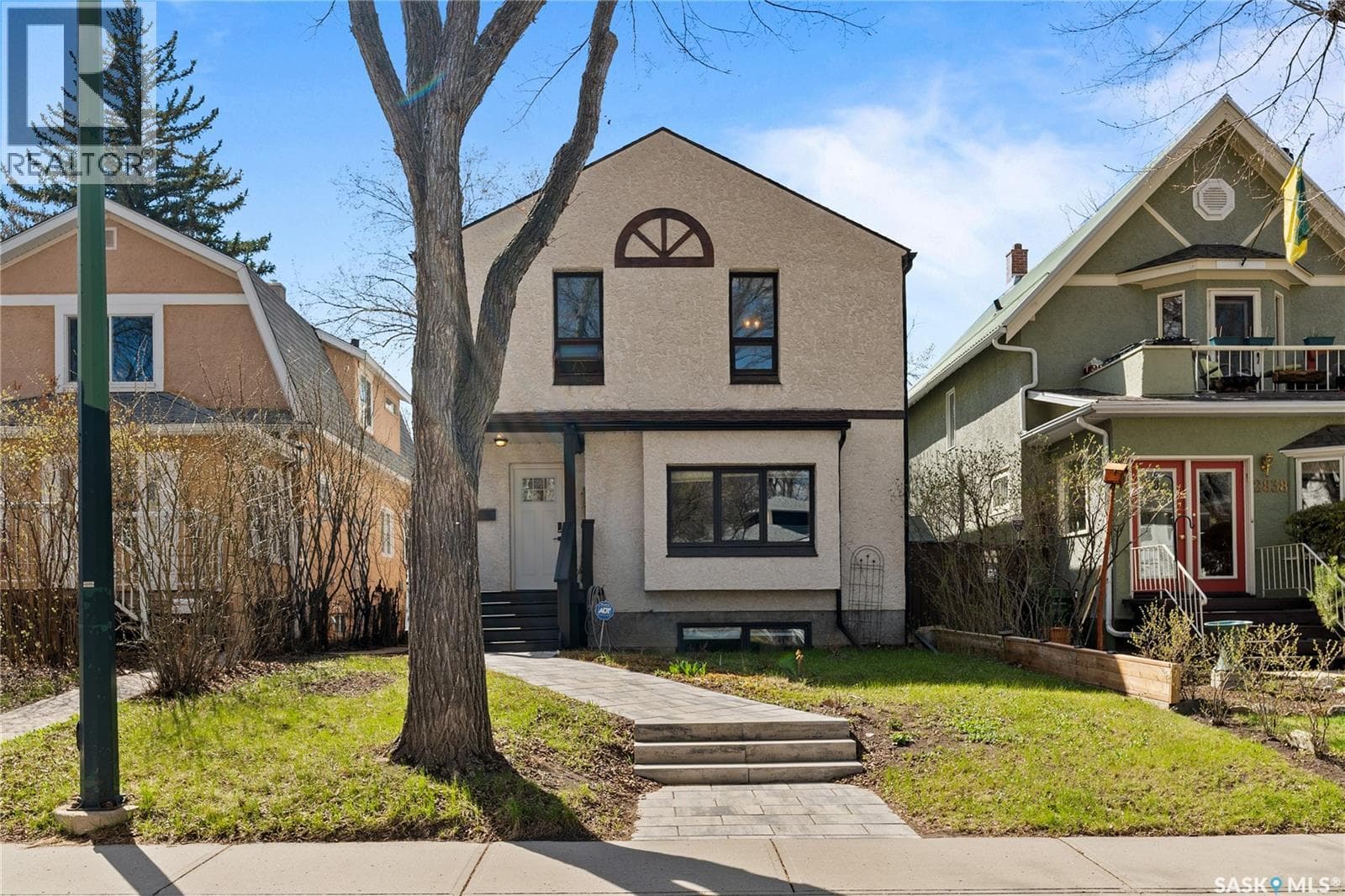 2848 Retallack STREET — photo 2