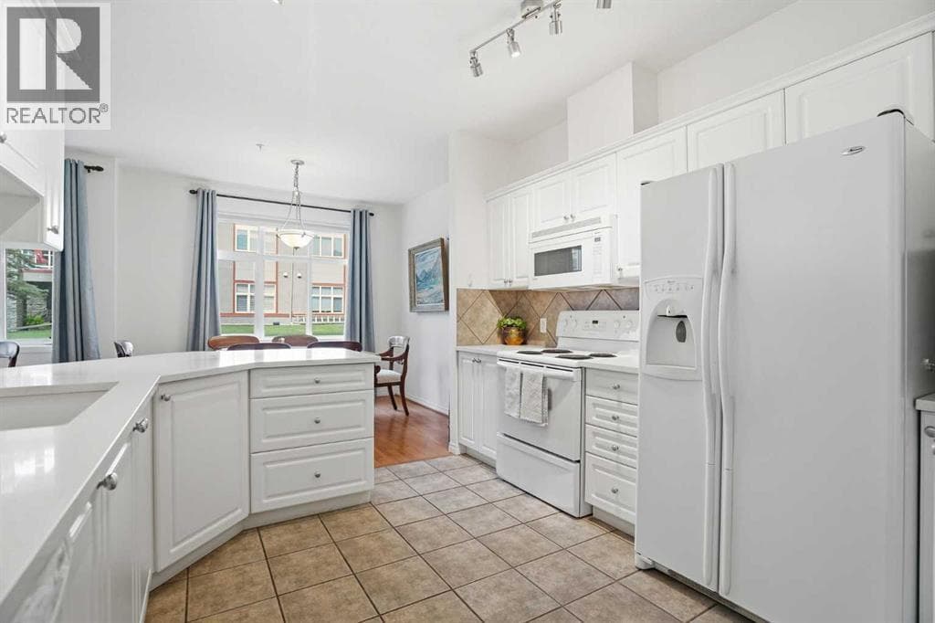 3117, 3117 Lake Fraser Green SE — photo 5