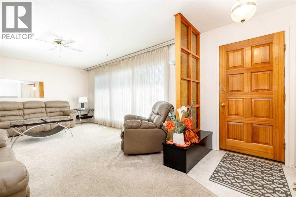 90 Welton Crescent — photo 4