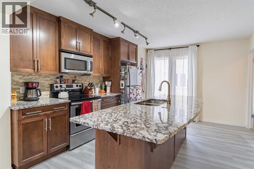 37 Auburn Bay Link SE — photo 2