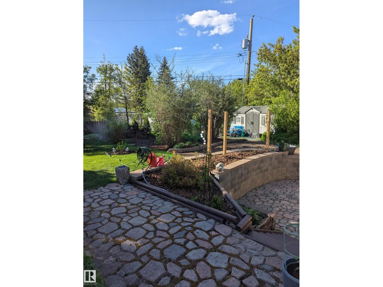 8 GARLAND PL — photo 4