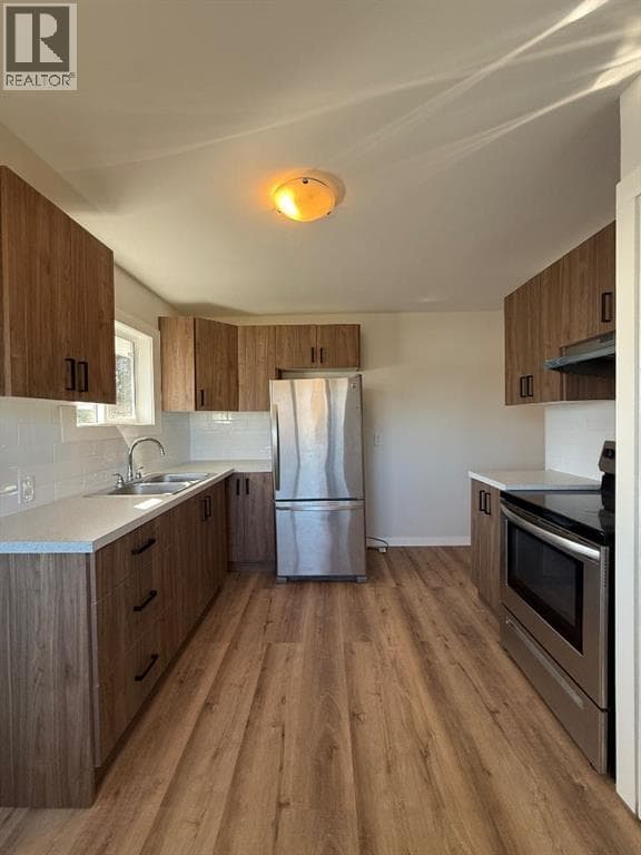 5032 55th Avenue — photo 3