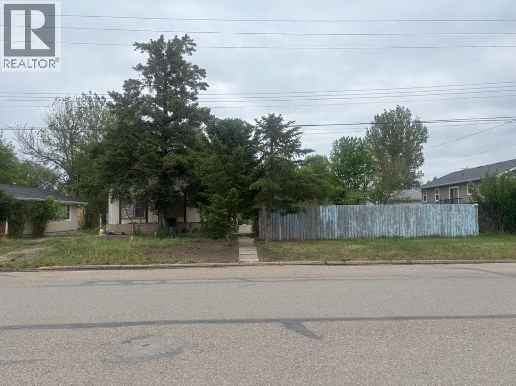 15N 2 Street W — photo 2