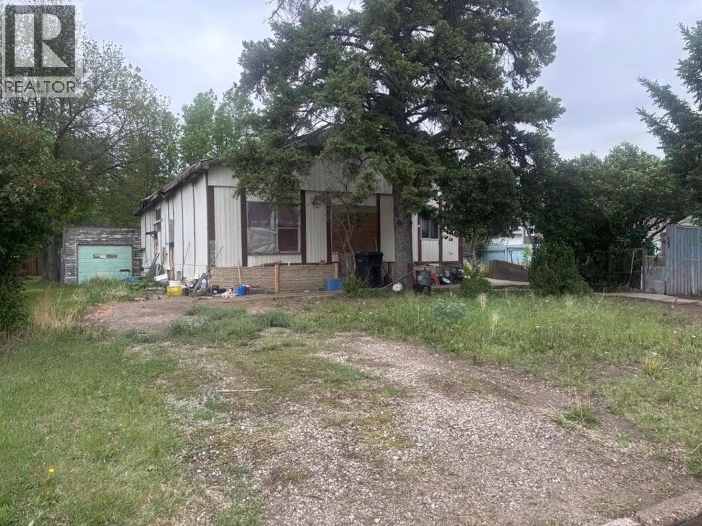 15N 2 Street W — photo 3