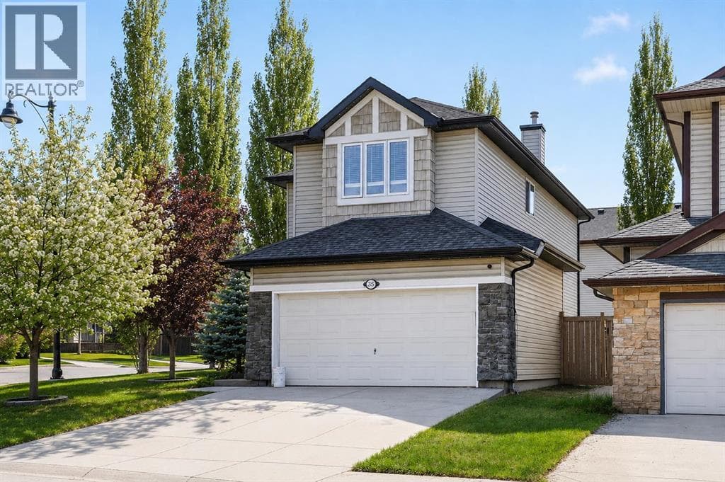35 Crestmont Drive SW