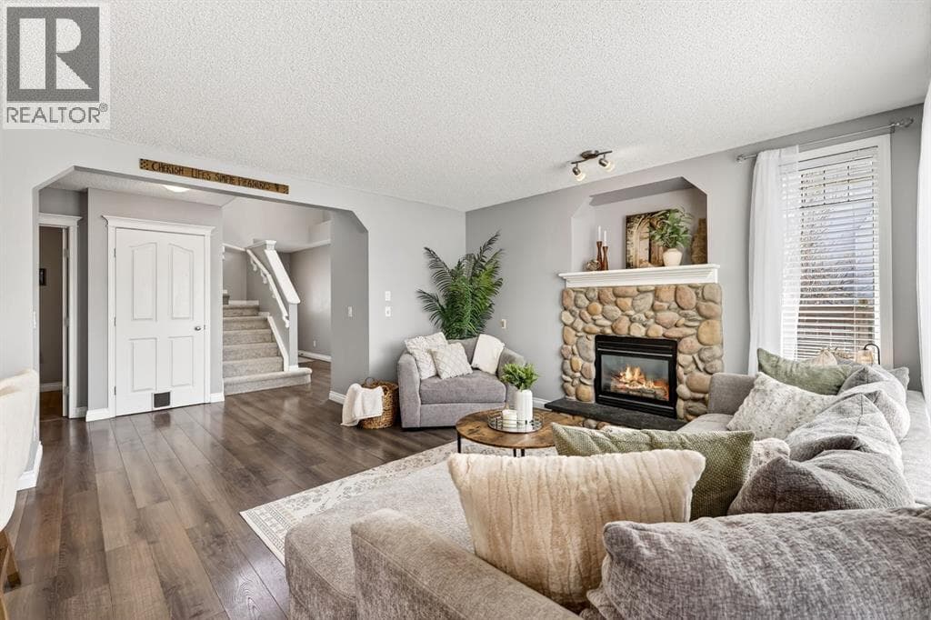 35 Crestmont Drive SW — photo 5