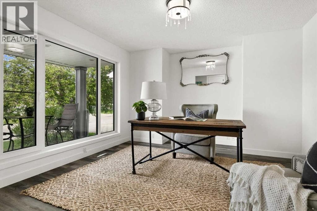 12 Chaparral Crescent SE — photo 5
