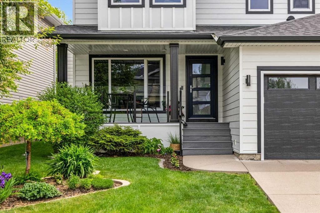 12 Chaparral Crescent SE — photo 2