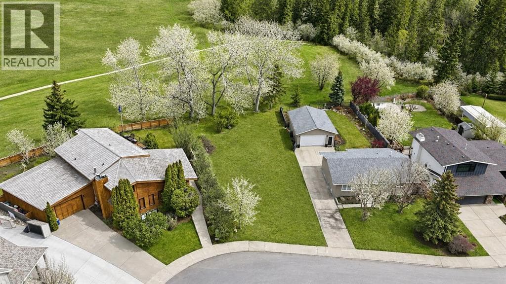 223 Piper Drive — photo 2