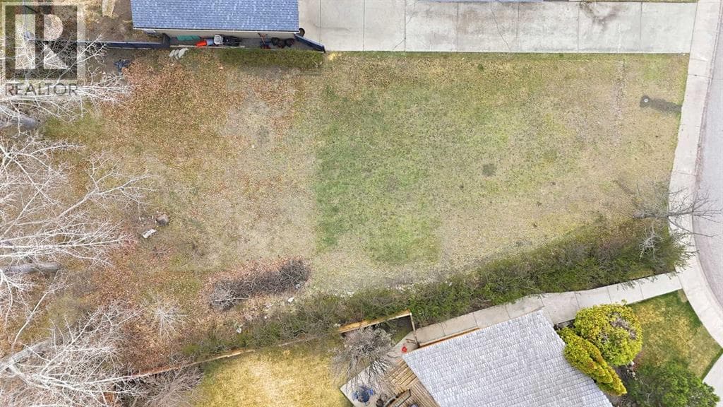223 Piper Drive — photo 3
