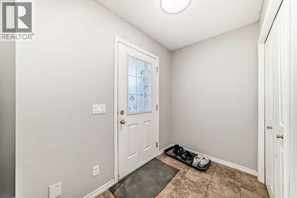 16 Skyview Springs Road NE — photo 4