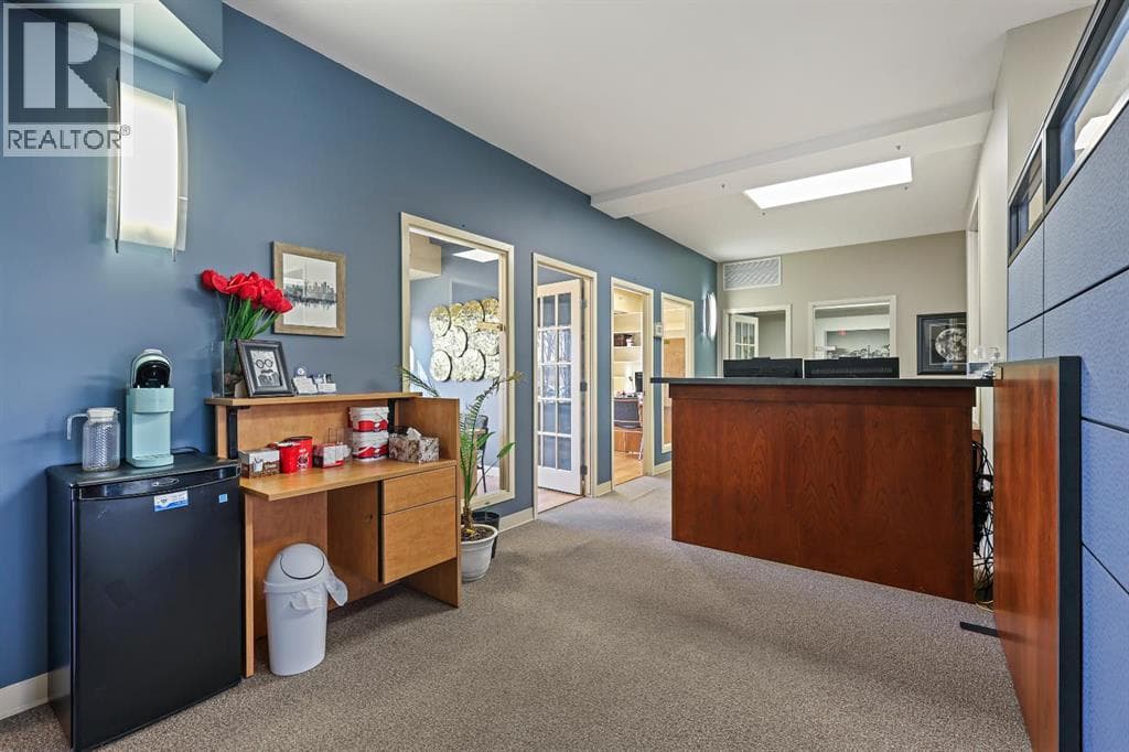 76 Skyline Crescent NE — photo 4