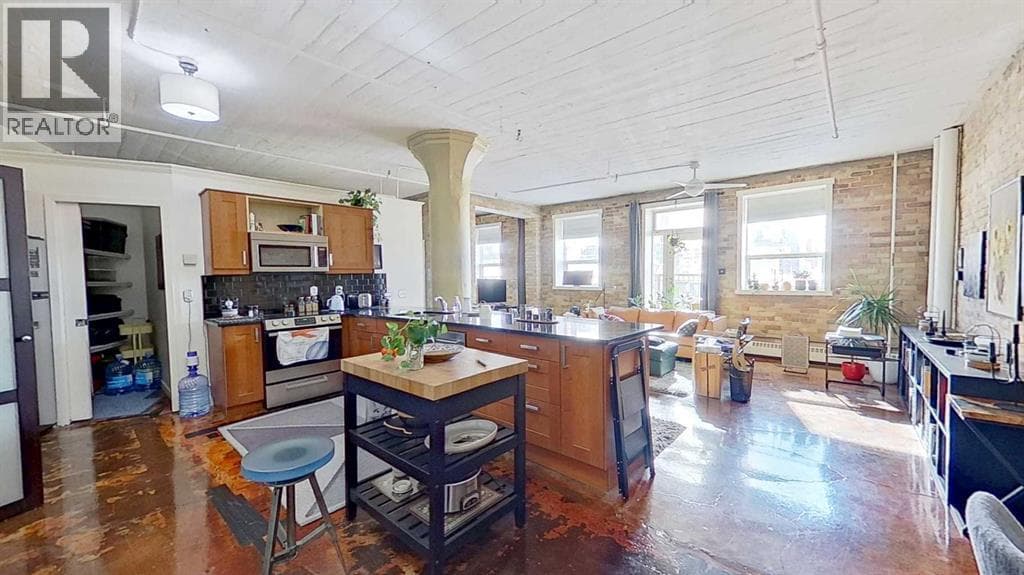 409, 240 11 Avenue SW — photo 3