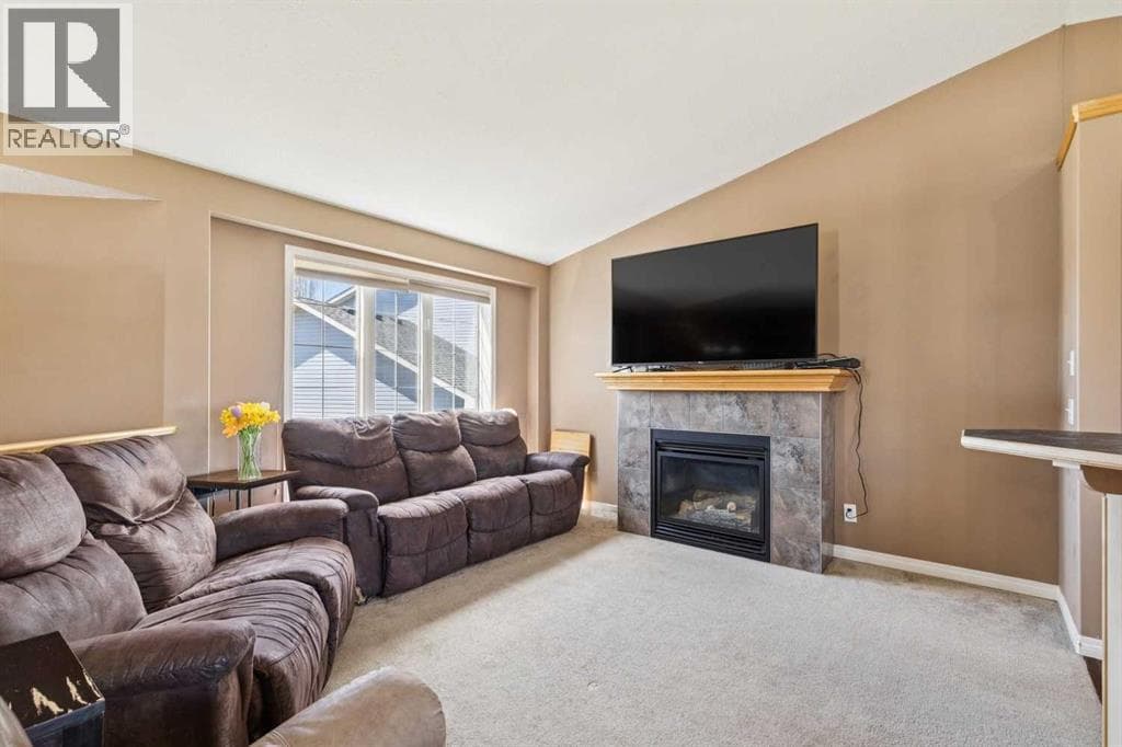 232 Hillcrest Court — photo 5