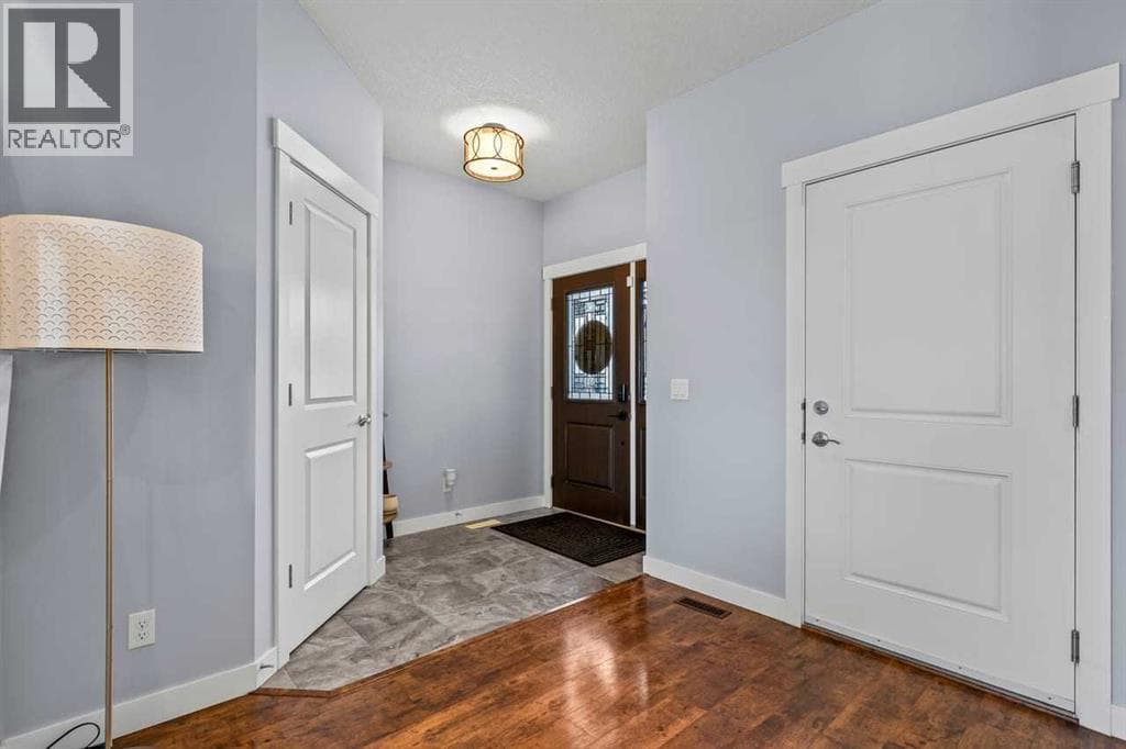 68 Legacy Manor SE — photo 2