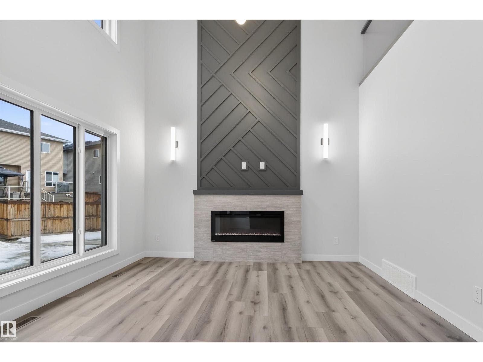 20 HAZELWOOD LN — photo 5