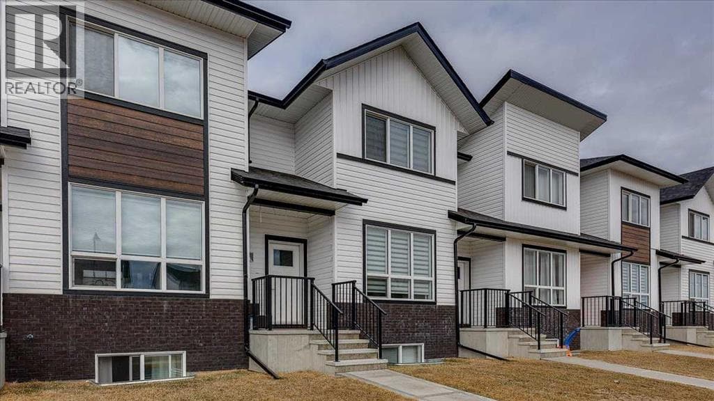 B, 10 Evergreen Way