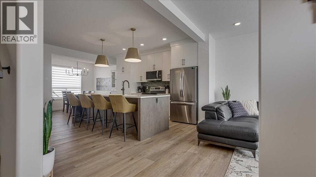 B, 10 Evergreen Way — photo 5