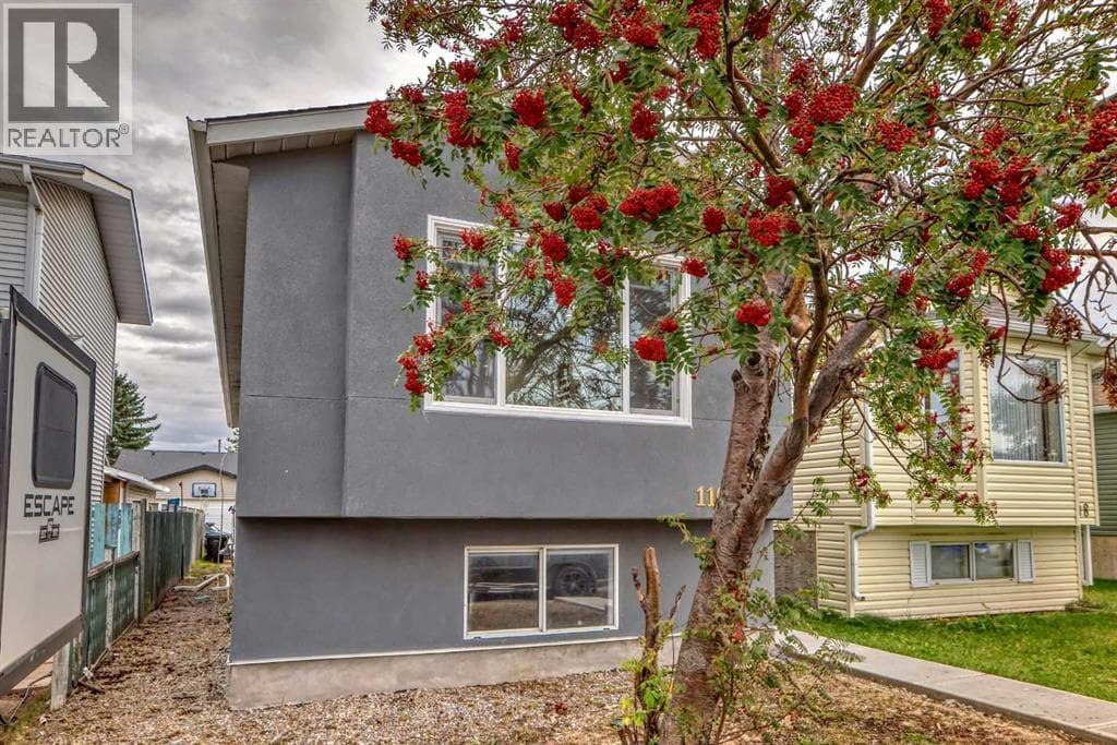 110 Falmere Way NE — photo 3